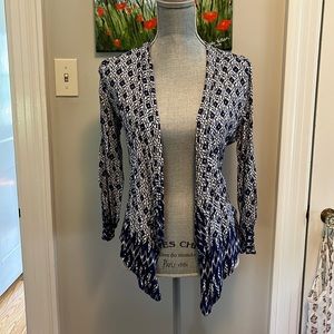 TEMT size 8 blue and white